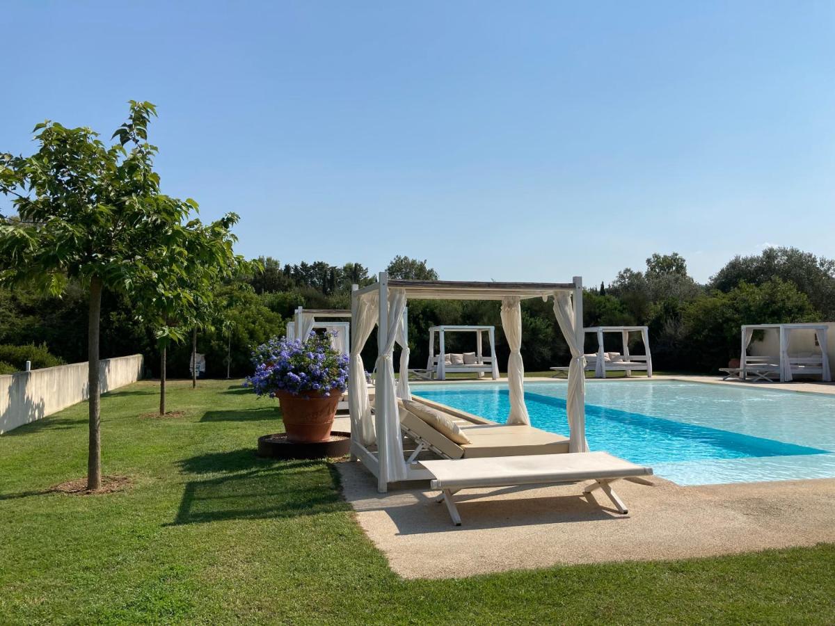 Relais Le Fornacelle Aparthotel Кастането Кардучи Екстериор снимка