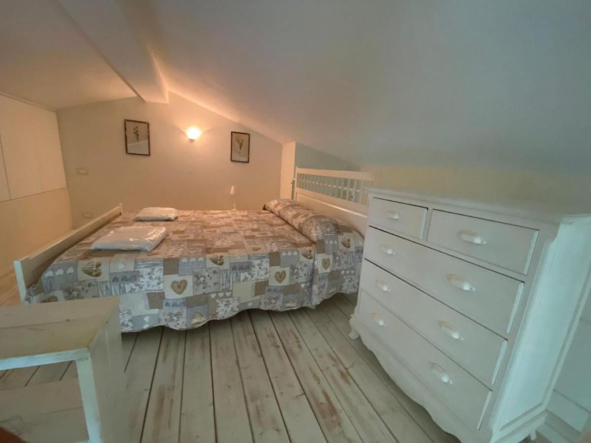 Relais Le Fornacelle Aparthotel Кастането Кардучи Екстериор снимка