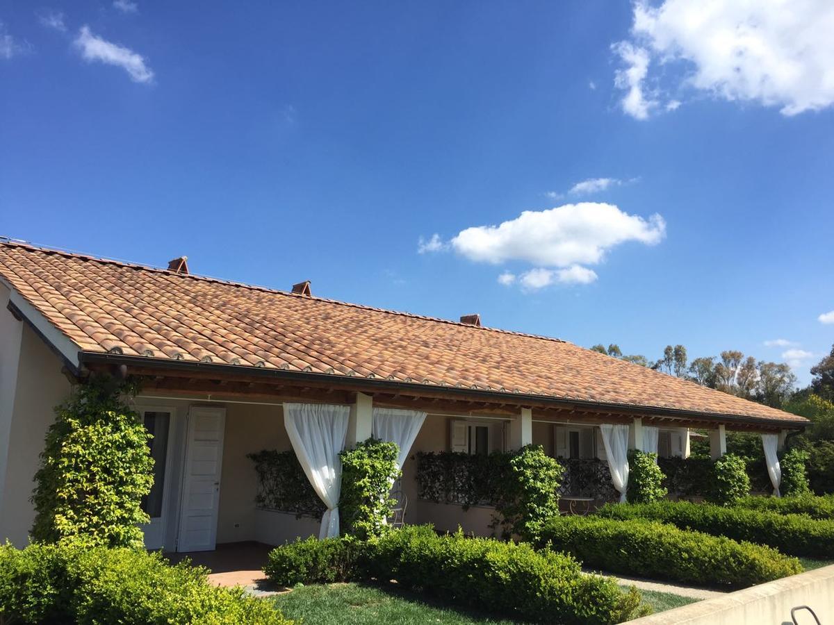 Relais Le Fornacelle Aparthotel Кастането Кардучи Екстериор снимка