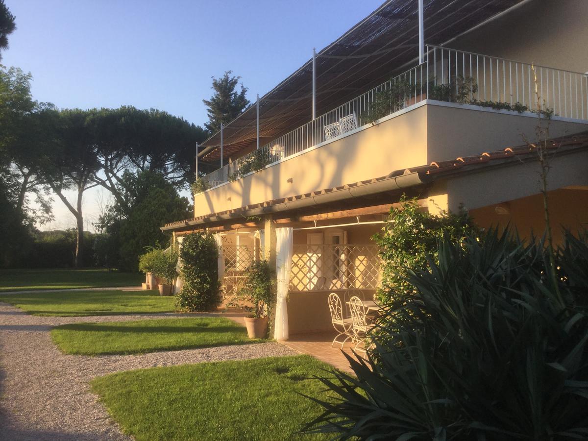 Relais Le Fornacelle Aparthotel Кастането Кардучи Екстериор снимка
